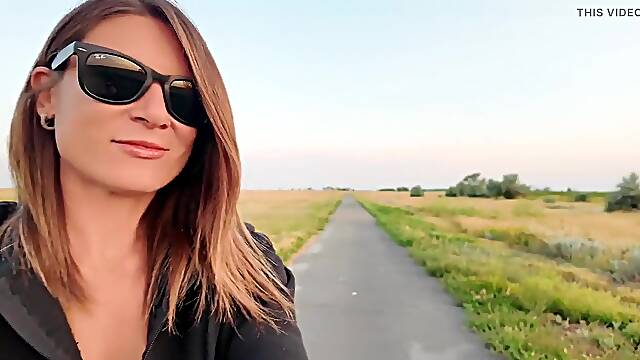 Doigtage Maman, Maman En Exterieur, Vélo Masturbation
