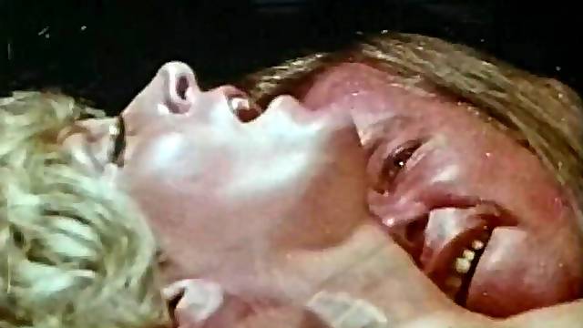 Stephanie Poilue, Candy Samples Enculée, Jarretelles Mature Poilue