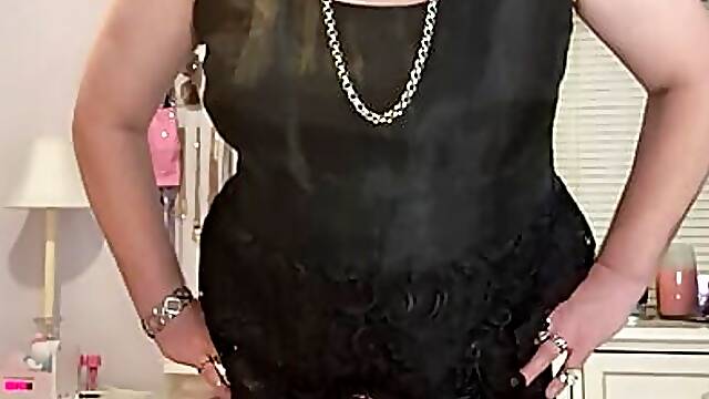 Sometimes a gurl just needs to feel like a gurl and have a man inside of her!