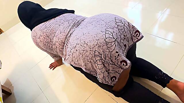 Boss Ne Mera Patni ko office par Chudai Aur Gand Fad Dya mere Promotion ke liy