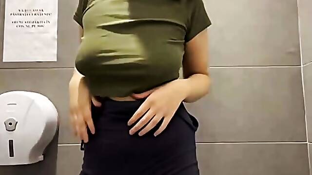 Chatte De Près, Amatrice Plug, Doigtage Anal Finger Solo, Chatte Fermee Gros Plan