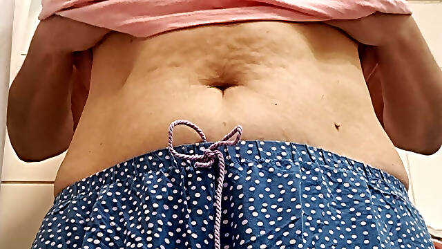 Fingers in the vagina moving wet and hot