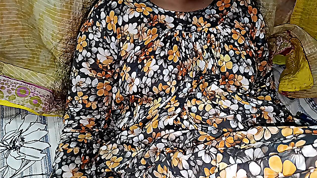 Part-1 Indian stepmom Fucked by Huge Cock BBC and Deepthroat Guy exploited old pickup scheme to penetrate bangladeshi girl