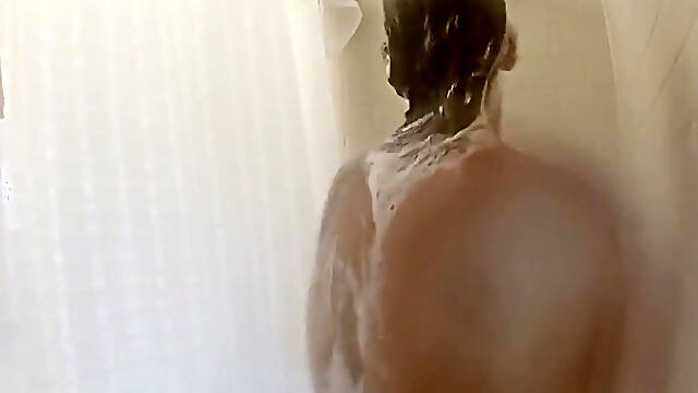 Nicci Taylor Takes a Sexy Shower