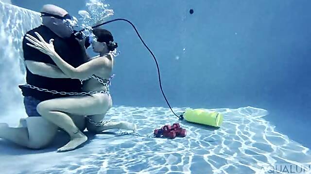 Carissa Dumond Has Gambling Debts With The Wrong People