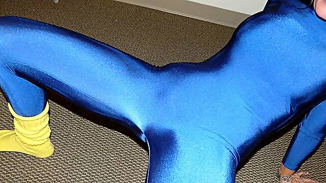 Taylor Renee Skilled Cum Taker Tight Blue Spandex Catsuit with 80s Spandex JOI Roleplay! “Keep beating it! Beat it for your 80s spandex model! You need to cum for me! Cum for me!