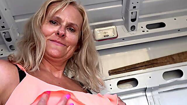 Mature Agnes Blonde enjoys while giving her man a nice blowjob