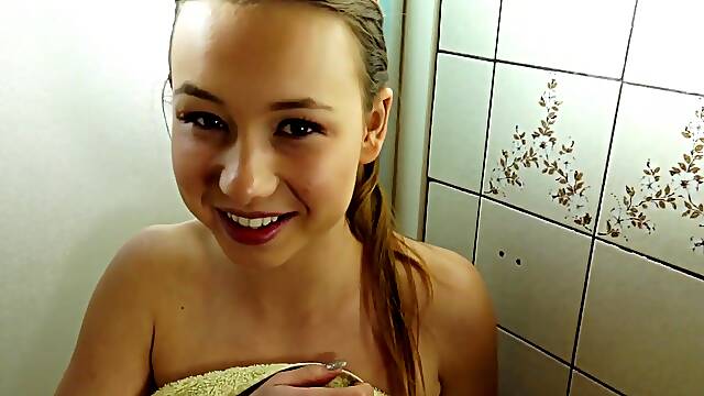Teen hottie Taylor Sands seduces with her golden locks in a steamy POV shower scene