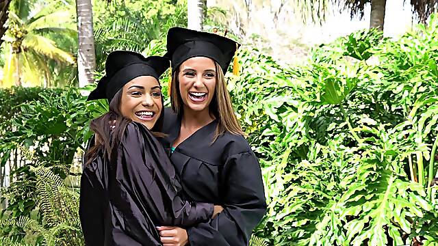 Milf Viejo, Nicole Bexlei, Putaa Locura