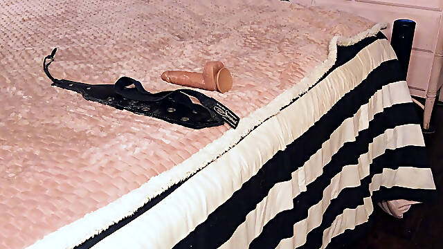 Amelie Dominatrix Part 2