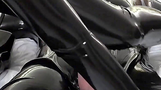 It's Time to Feed Sperm in a Latex Castsuite with a Latex Mask, the Slave Really Enjoyed It!