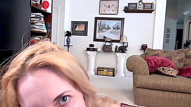 Fitness Crazed MILF Ciel From the Usa Slides Out of Her Evening Dress and Rubs Her Inviting Cunt