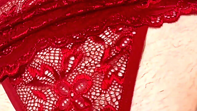 Wifey Gets Her Pussy and Clit Fingered to an Epic Shaking Orgasm