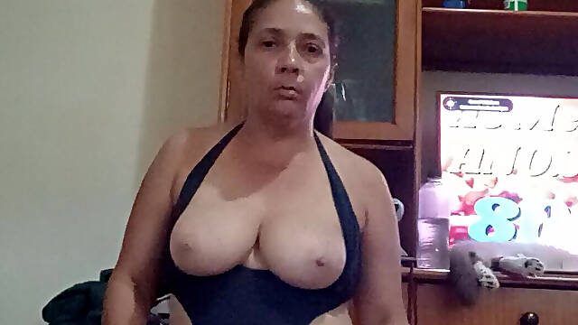 Cumming in the Chair