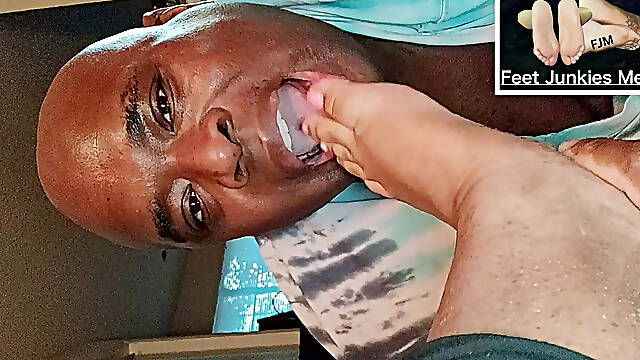 Carmel.milf.prettyfeet Afterwork Sweaty Stnky Feet Worship N Toe Sucking
